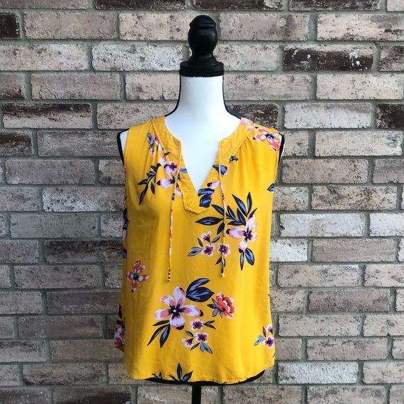 Old Navy Yellow Floral Blouse - Picture 2 of 4
